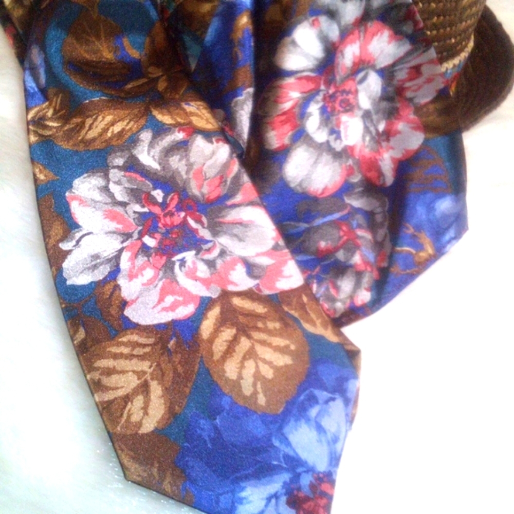 VINTAGE ESSEX ROW Blue Melon Tan Pocket Square & Tie Like New